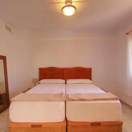 1176 Front 2 Pools Bahia Μαρμπέλλα
