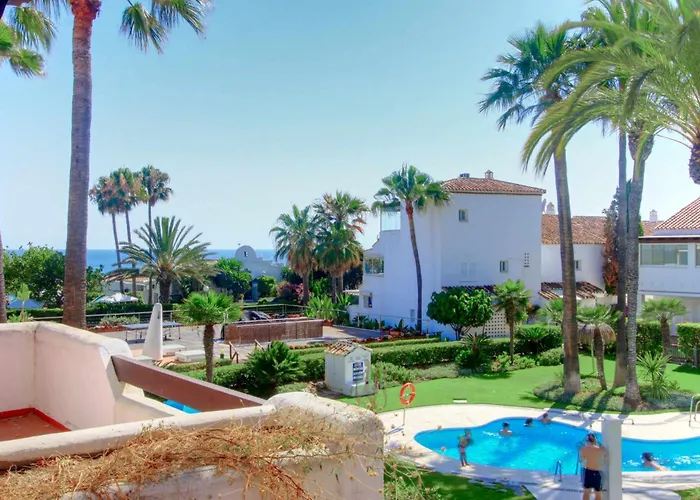 1176 Front 2 Pools Bahia *