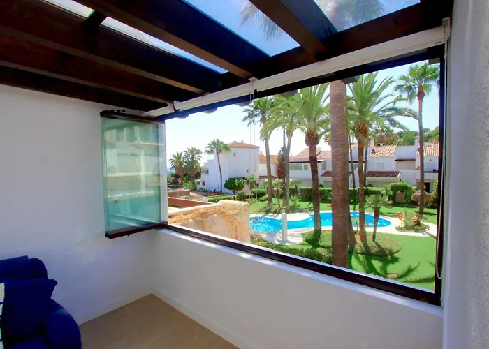 1176 Front 2 Pools Bahia